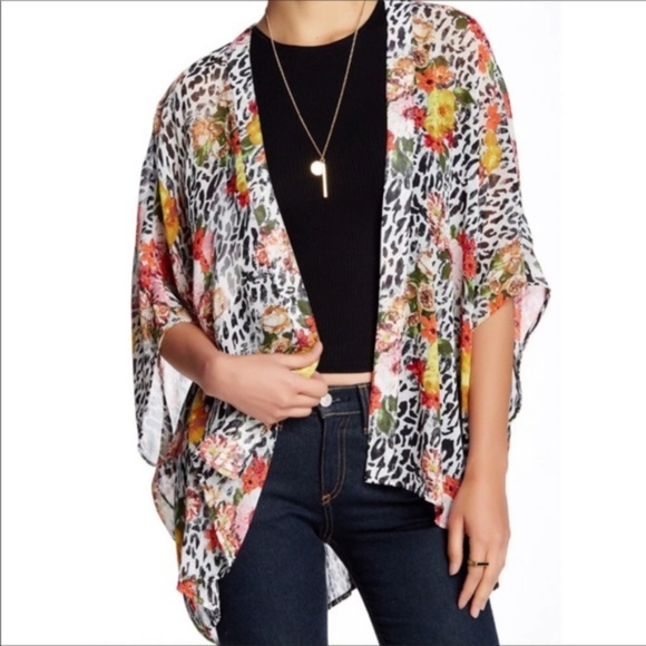 Daniel Rainn | Knit Back Animal Print Kimono - Picture 5 of 7